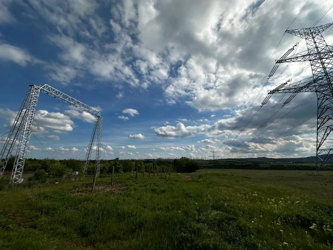 Práce na rozvodně R-SAH pokračují